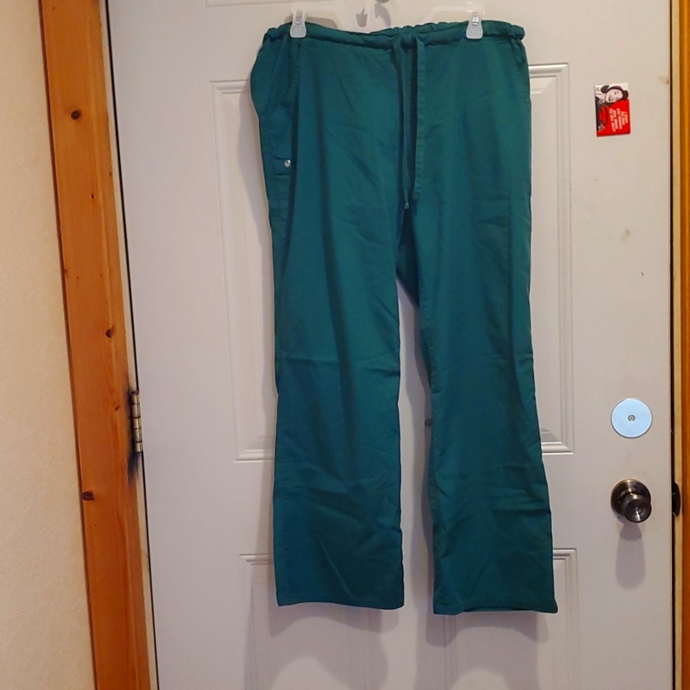 Cherokee Luxe GREEN SCRUB PANTS